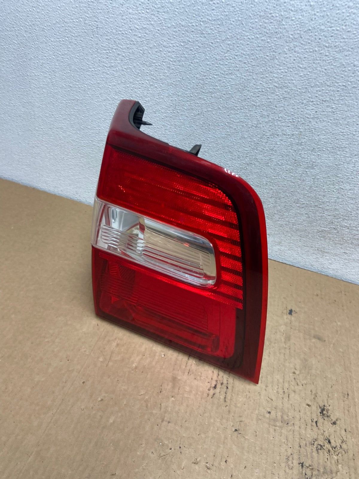 2007 - 2012 Ford Expedition Right Passenger Rh Side Tail light AG2269 LK1