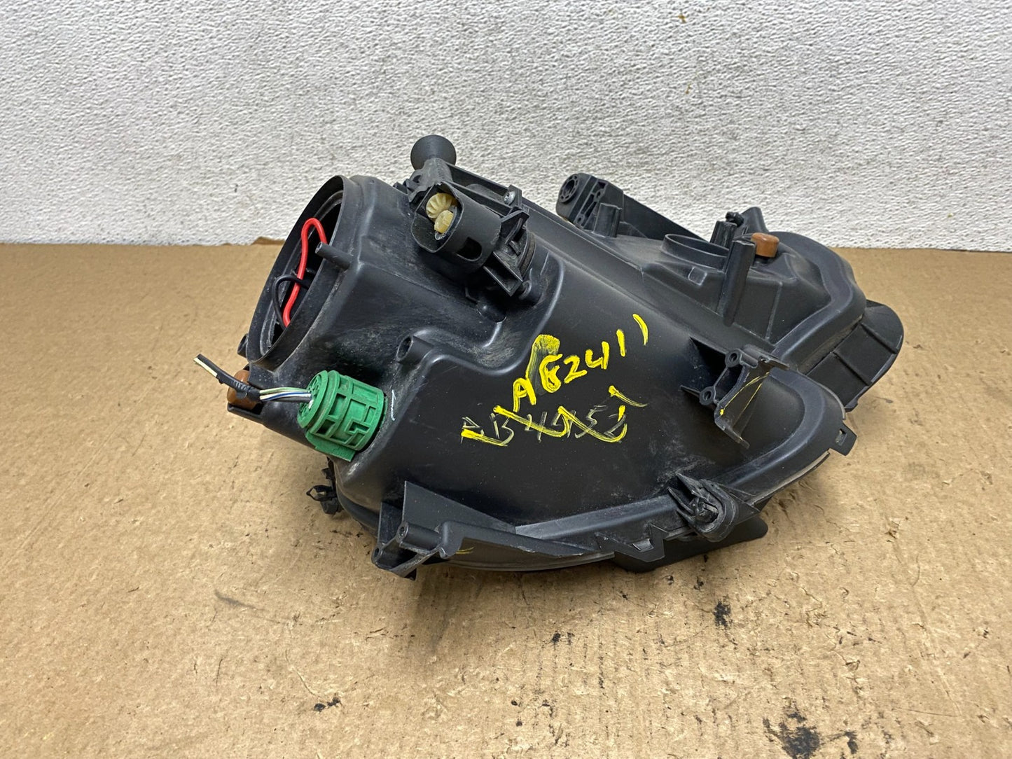 Halogen 2014-2017 Jeep Cherokee Left Driver LH Side Lower Headlight AG2411 DW8