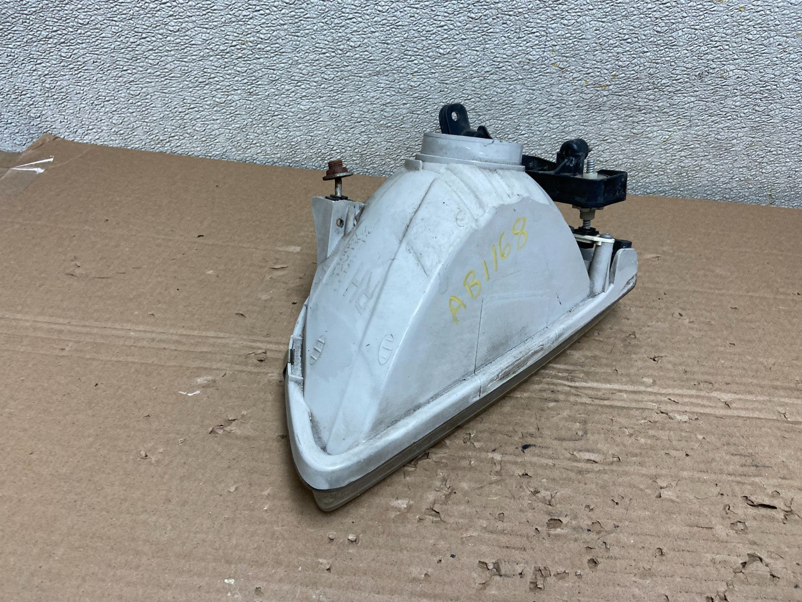 2001 2002 2003 Toyota Sienna Right Passenger Rh Side Headlight Halogen AB1168 DW8