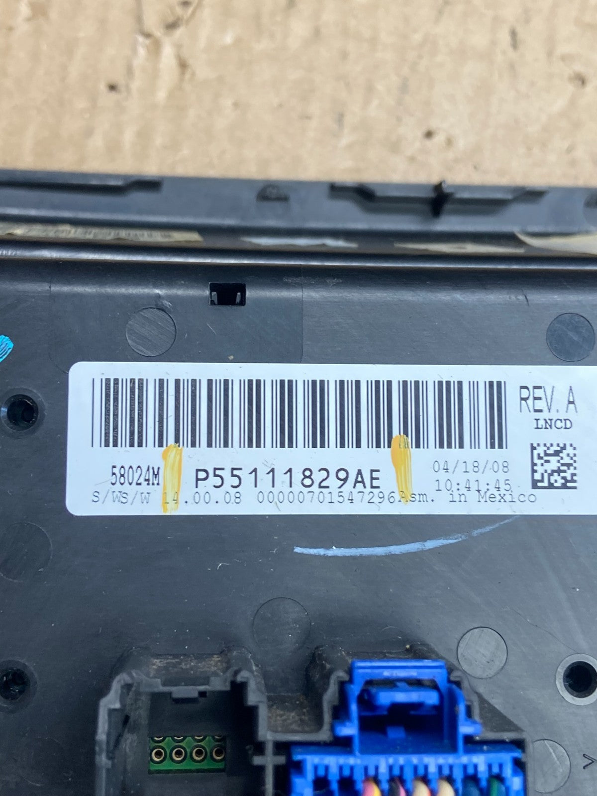 2008 to 2012 Jeep Liberty Dash Climate Temperature Control Radio Bezel AE3936 DG5