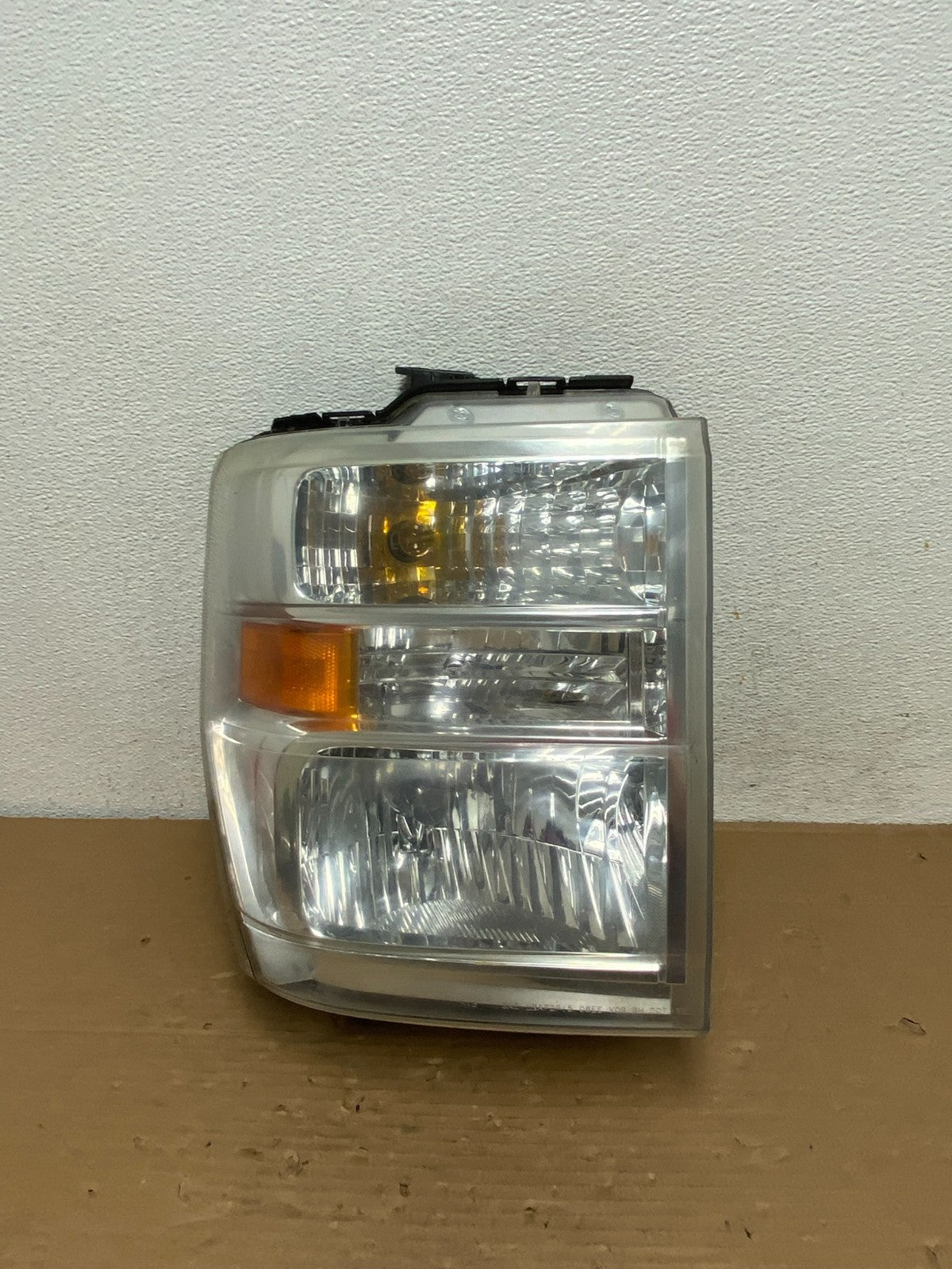 2008-2014 Ford Econoline E150 E250 E350 Right Passenger Headlight AD4250 DW0