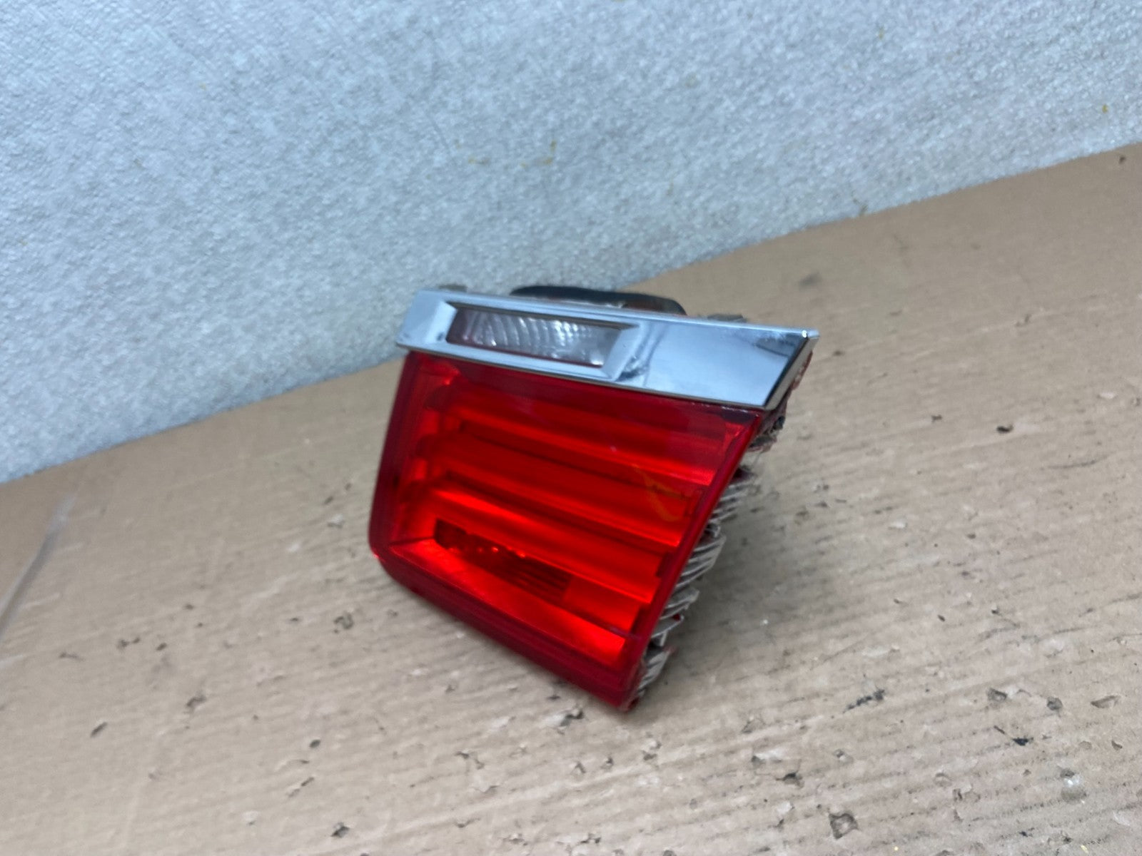 2009 - 2012 Bmw 7-Series F01 F02 750i Right Passenger Inner Tail Light AA9442 LK1