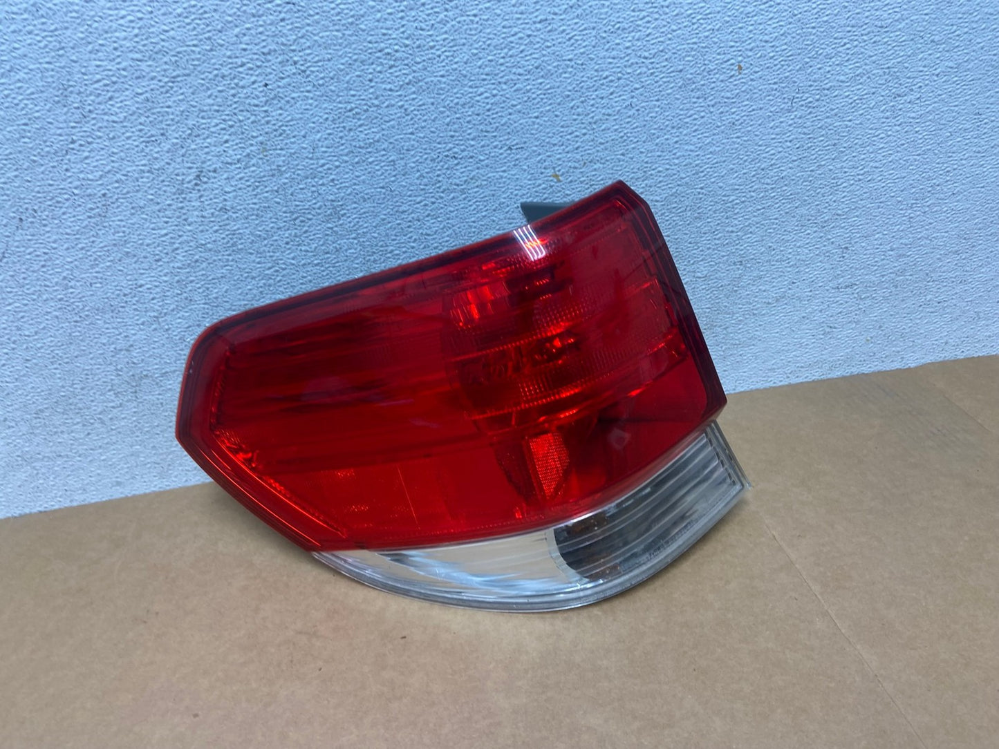 2008 2009 2010 Honda Odyssey Left Driver LH Side Tail Light AE2888 LK0