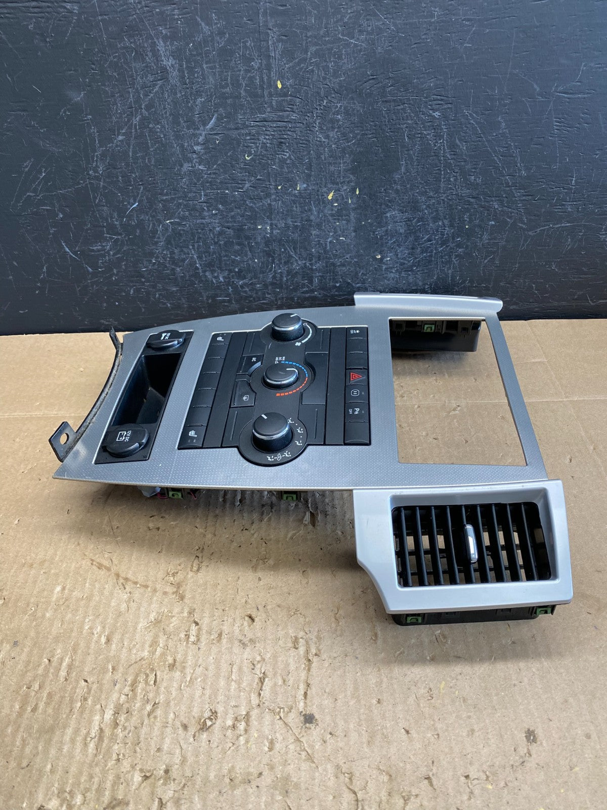 2008 to 2010 Jeep Grand Cherokee Center A/C Heater Climate Control AC9098 DG3