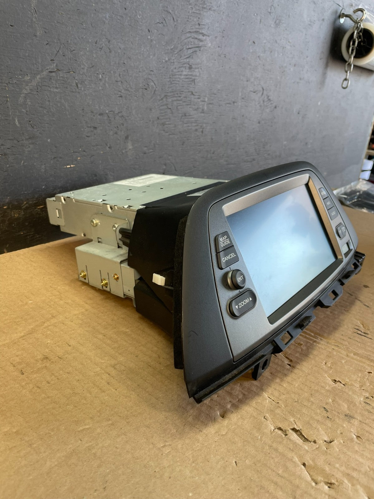 2005 to 2010 Honda Odyssey Navigation GPS Screen Display Radio AC4881 DG1