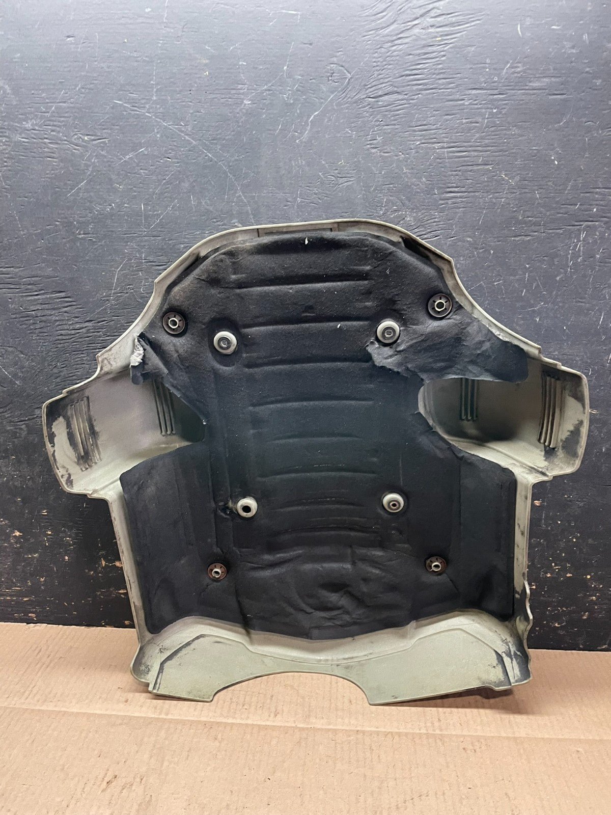 2002 - 2005 BMW E65 E66 745i 745LI Plastic Engine Cover Shield OEM z8325 DG5