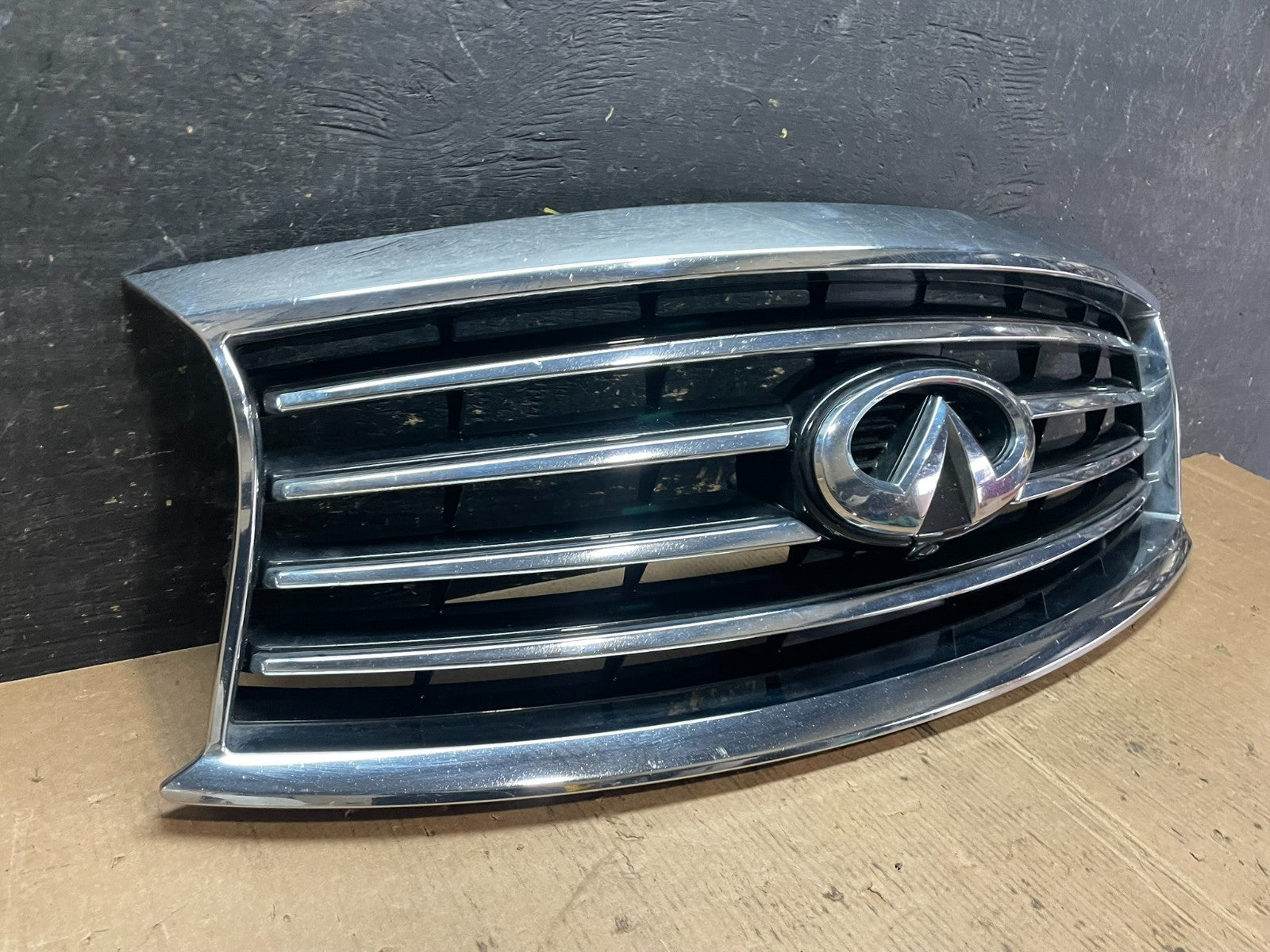 2013 2014 2015 Infiniti QX60 JX35 Oem Front Upper Camera Grill Grille Z6054 DG1