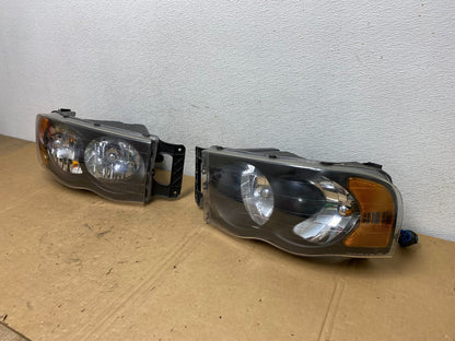 2002 to 2005 Dodge Ram Left+Right Side Headlights AD3240 DW1
