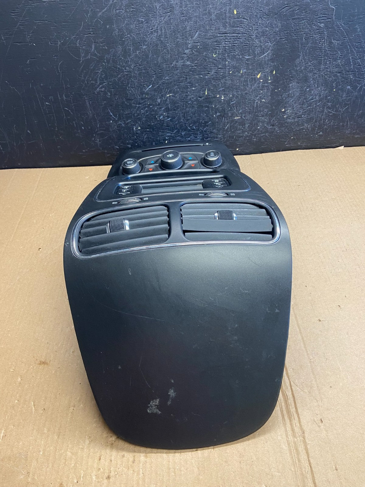 2011-2019 Dodge Journey Radio Display Screen Bezel Climate Trim Vents AE4440 DG3