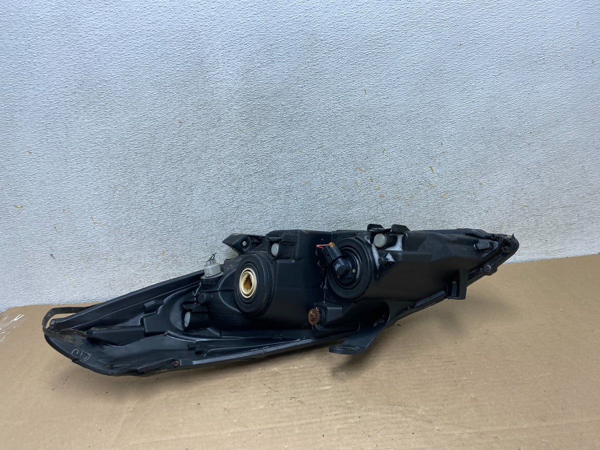 2004 2005 2006 Toyota Solara Halogen Headlight Right Passenger Side AH9384 DW7