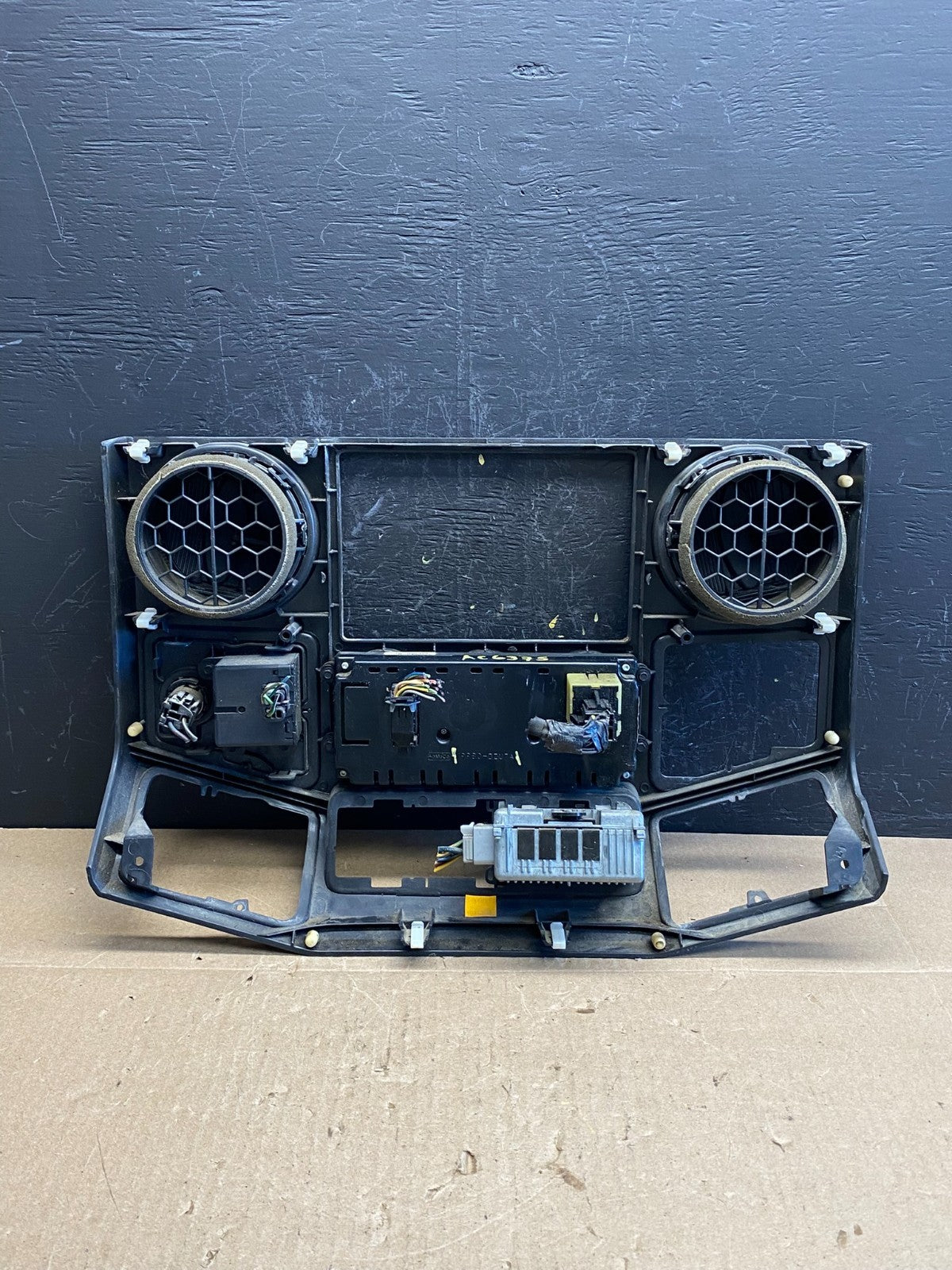 2008-2010 Ford F250 F350 Radio Climate Control Radio Dash Bezel Panel AC6375 DG4