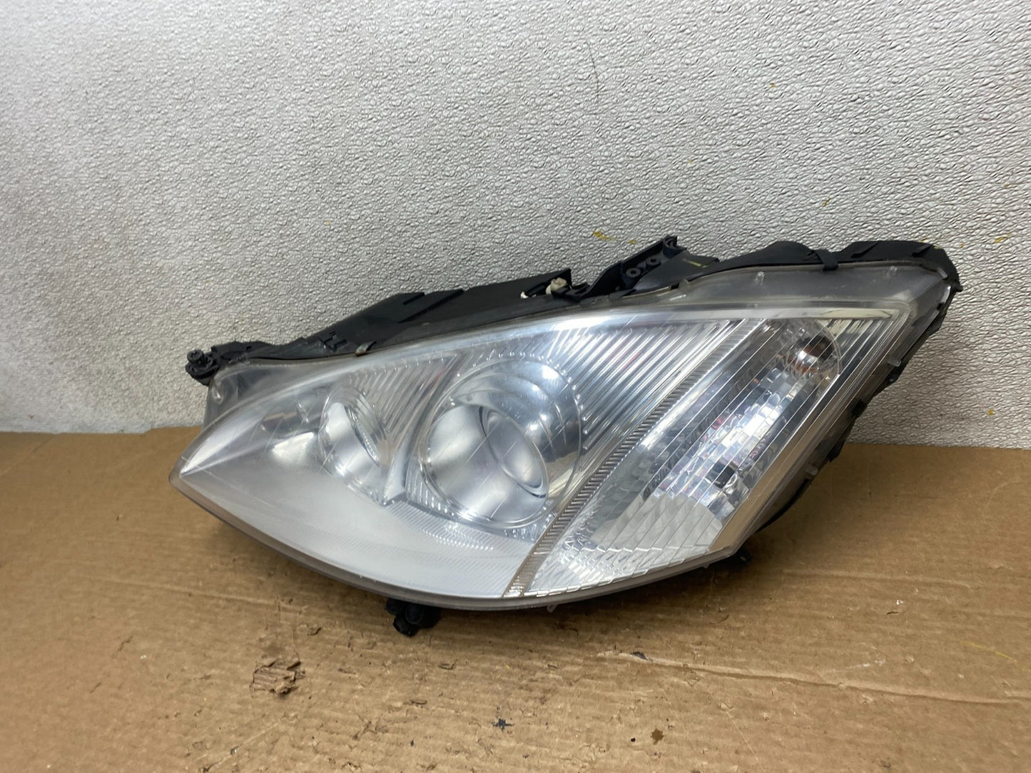 2007 to 2009 Bi-Xenon HID Mercedes S-Class Left Driver Side Headlight Z3035 PS1