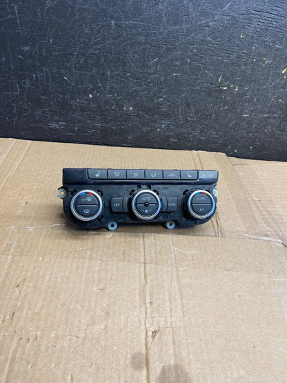 2012-2014 Volkswagen Jetta Center Climate Control Panel AC Heat Bezel AF2786 DG0