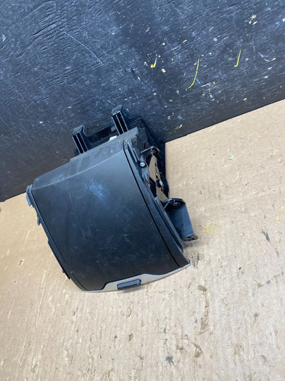 2011-2015 Hyundai Sonata Center Dash Storage W/Closing Lid 3S847-80000 T6072 PS3