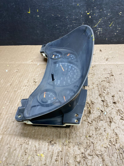 2004 to 2007 Chevrolet Express Speedometer Cluster Gauge OEM V7616 DG2