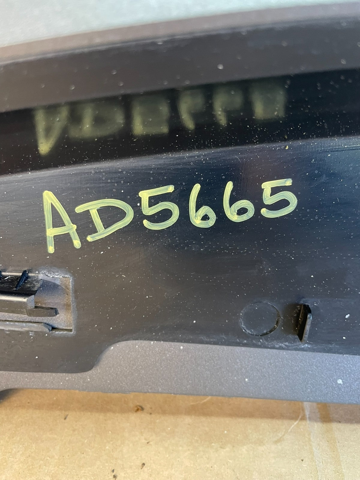 2011-2016 Jeep Compass Rear Upper Liftgate Spoiler Wing ad5665 DG6
