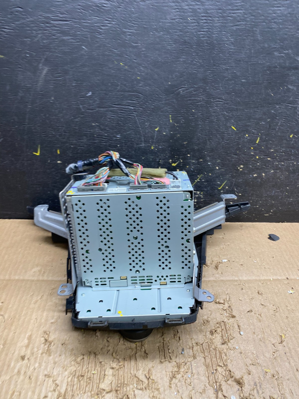 2011 to 2013 Honda Odyssey Radio AM/FM Control Panel V7668 DG8