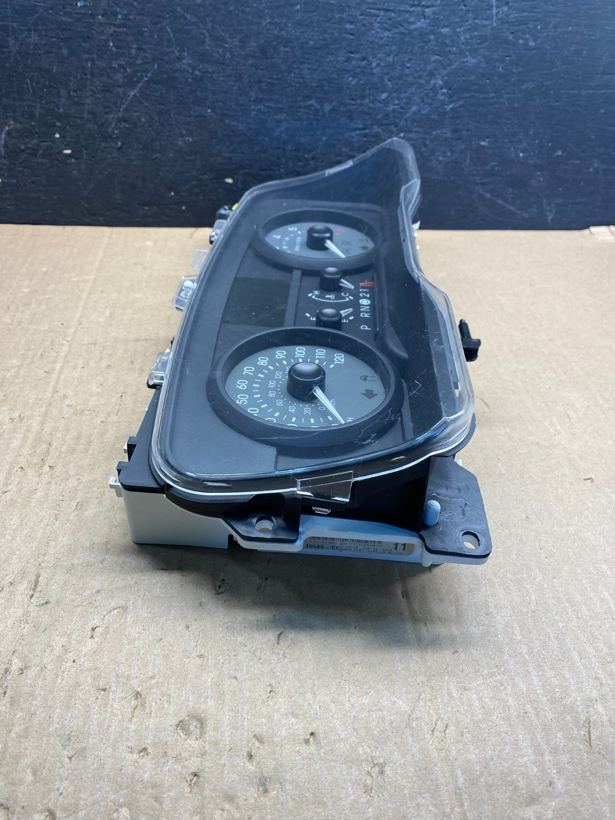 2009 to 2010 Mercury Marquis Speedometer Cluster Gauge ae7633 DG1