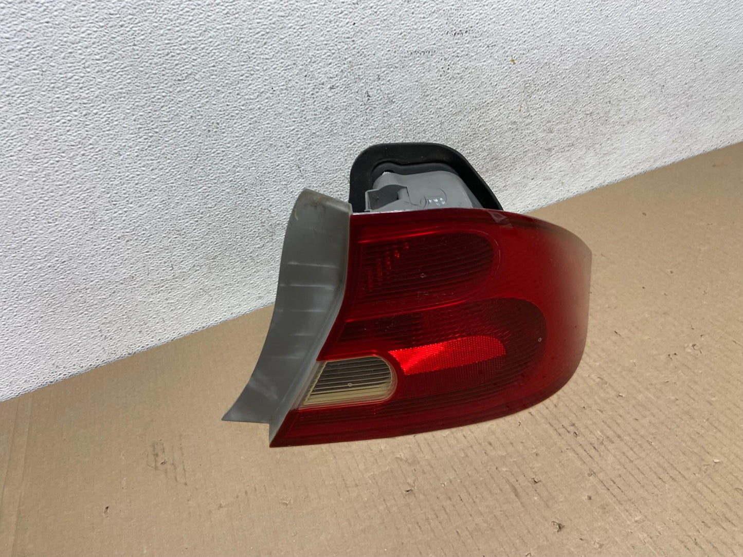 2001 to 2003 Honda Civic Coupe Right Passenger Rh Side Tail Light AE9513 LK2