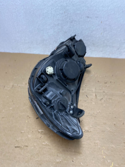 2007 2008 2009 2010 Hyundai Elantra Right Passenger Side Headlight AD4088 DW7