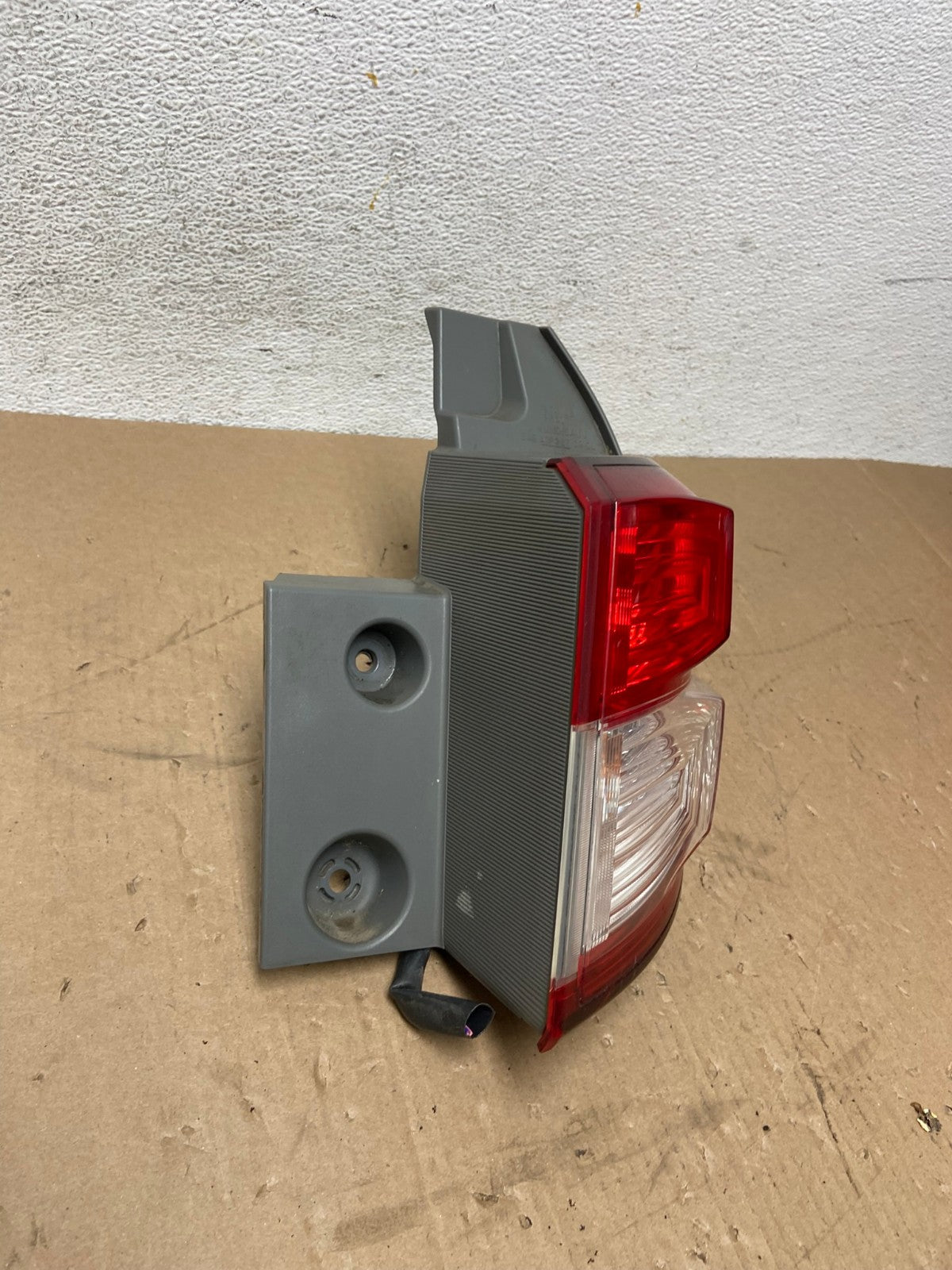 2011 to 2017 Nissan Quest Right Passenger RH Side Tail Light AD7716 LK2