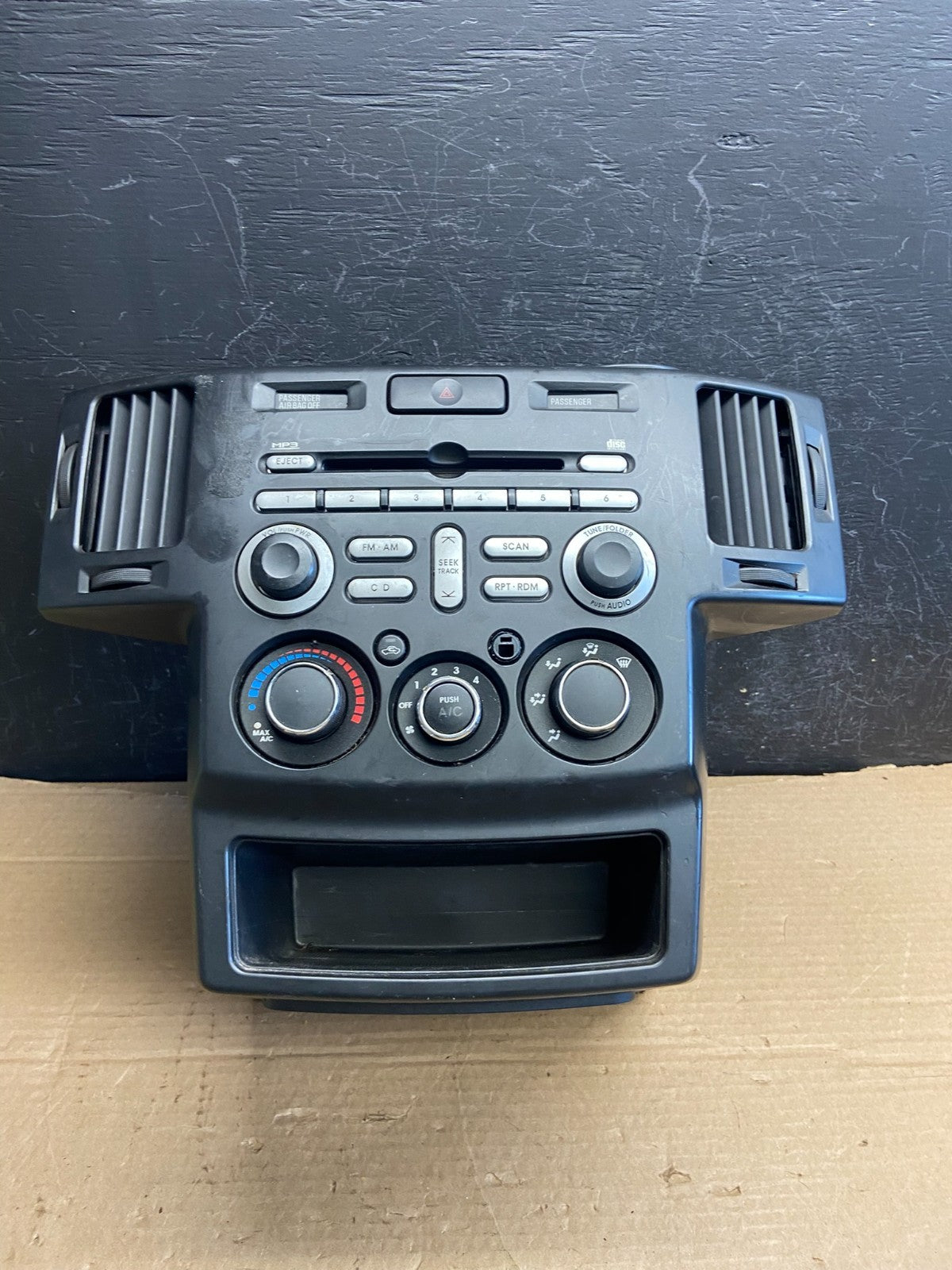 2006 2011 Mitsubishi Endeavor A/C Heater Climate Control Unit Switch AF2600 DG0