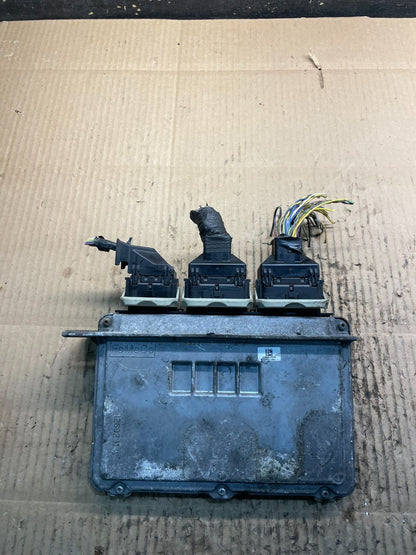 2013 2014 Ford Van E150 E250 4.6L Engine Control Module Unit ECU Z0344  DG0