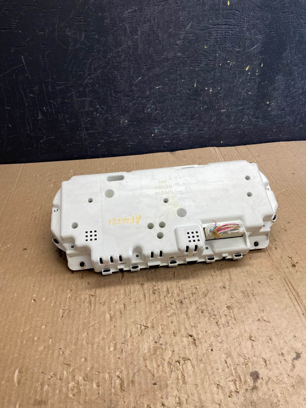 2006 to 2007 Lexus RX400H Speedometer Cluster Gauge AE4321 DG5