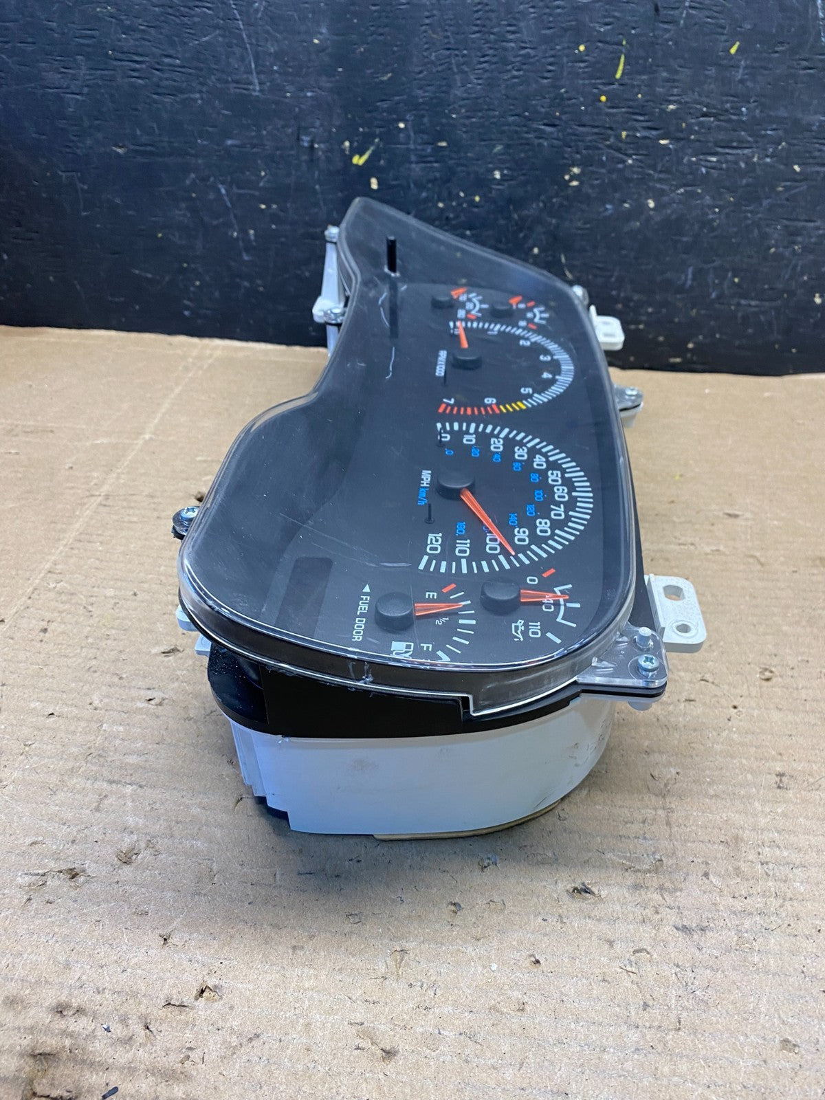 2000 Dodge Durango Speedometer Instrument Cluster Gauge OEM R2863 DG3