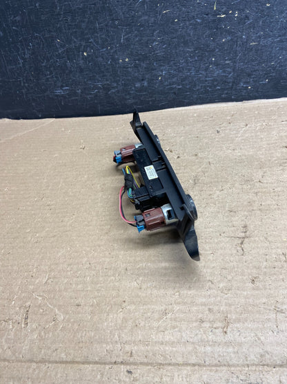 2007 - 2014 Chevrolet Tahoe Yukon Pedal Traction Control Switch AH3954 DG1