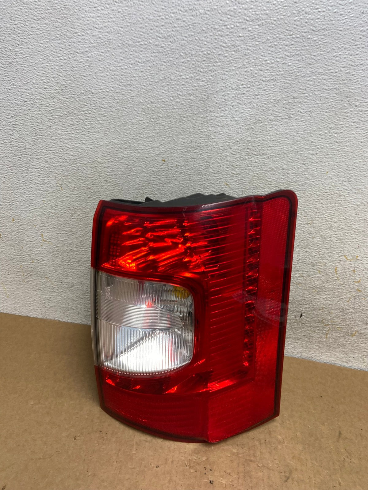 2011-2016 Chrysler Town and Country Right Passenger RH Tail Light AI3437 LK0