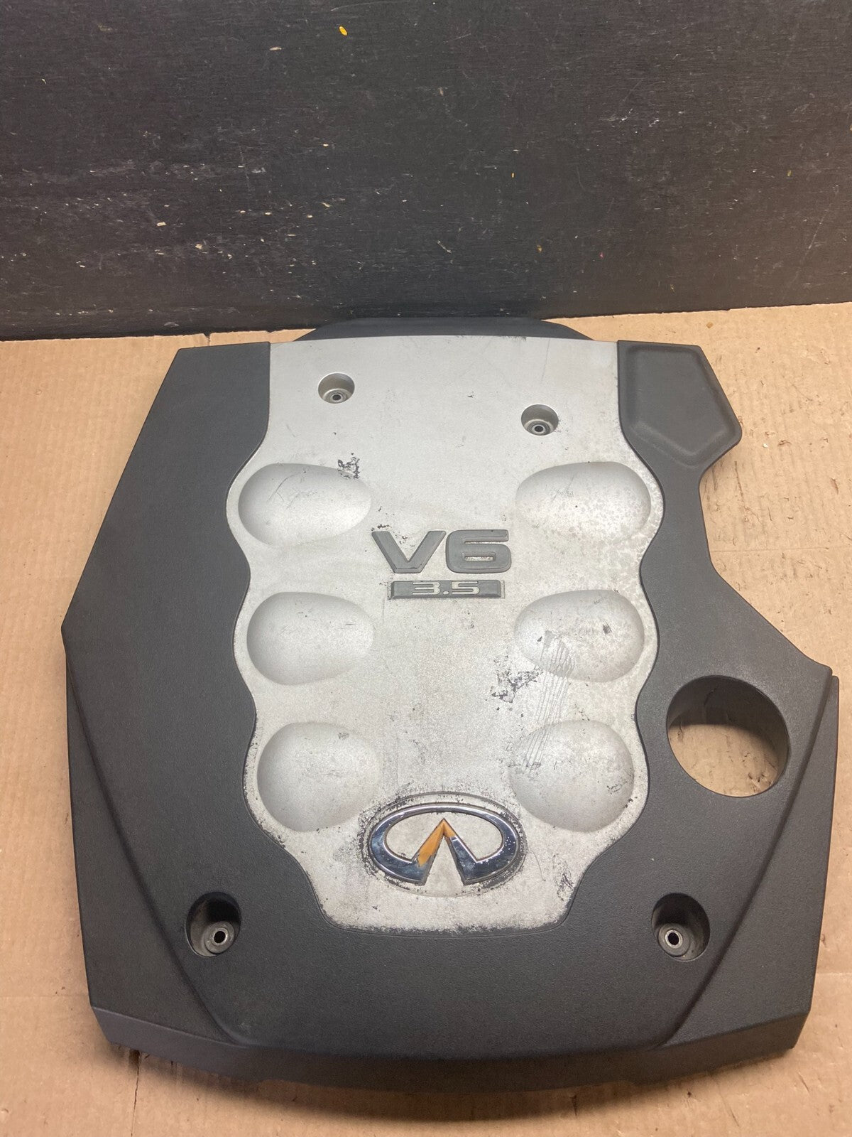 2003 to 2007 Infiniti FX35 M35 G35 V6 Engine Motor Cover OEM C21200