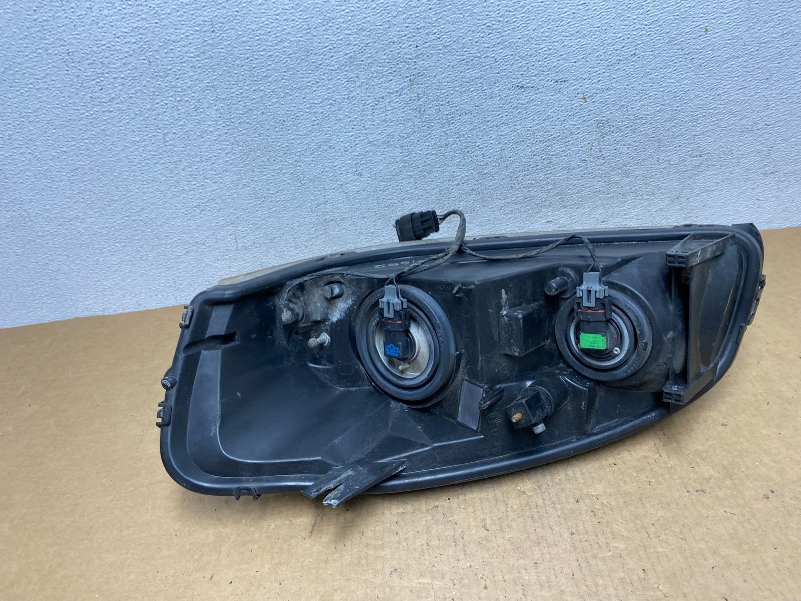 2005 - 2009 Pontiac Montana / Uplander Right Passenger Headlight AD4682 DW5
