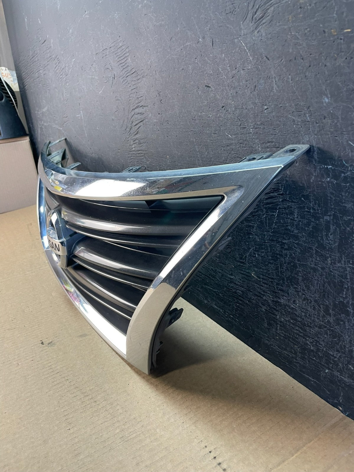 2013 to 2015 Nissan Sentra Front Upper Chrome Grill Grille AF3736 DG1