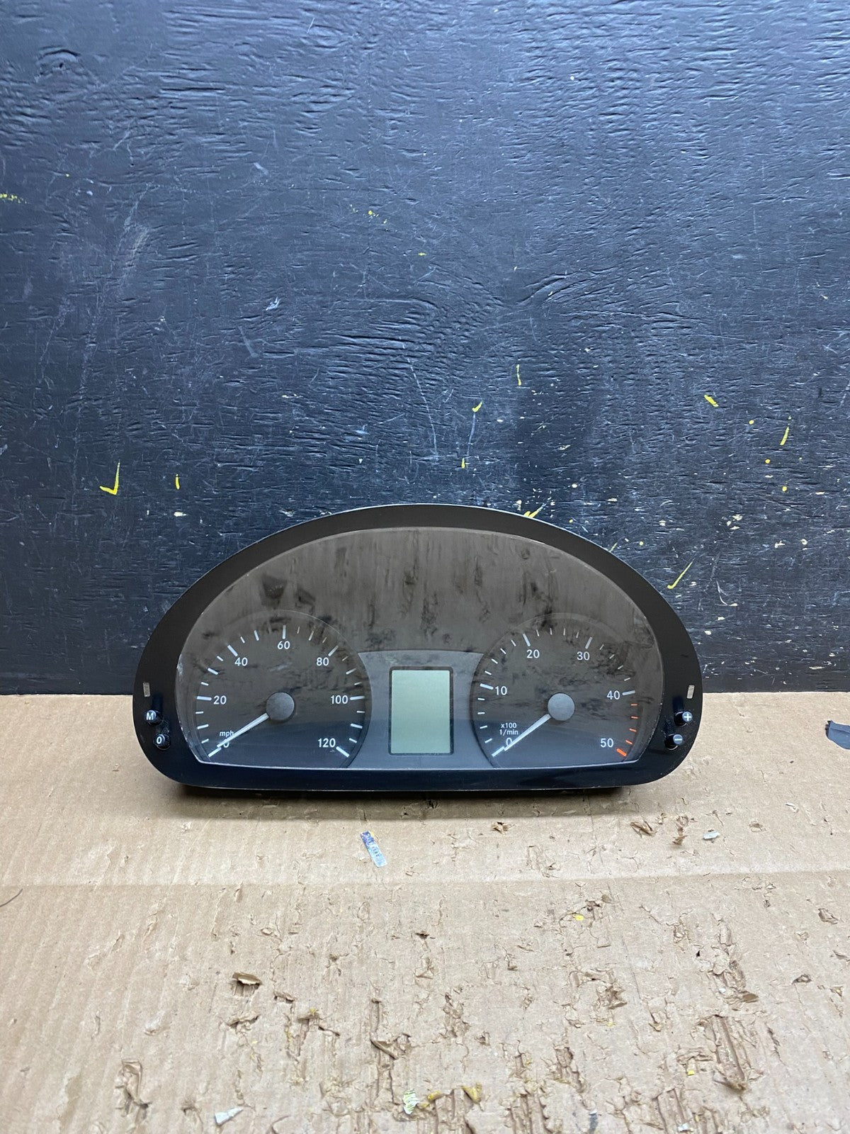 2003 to 2006 Sprinter 2500 3500 Instrument Speedometer Gauge Cluster v7641 DG0