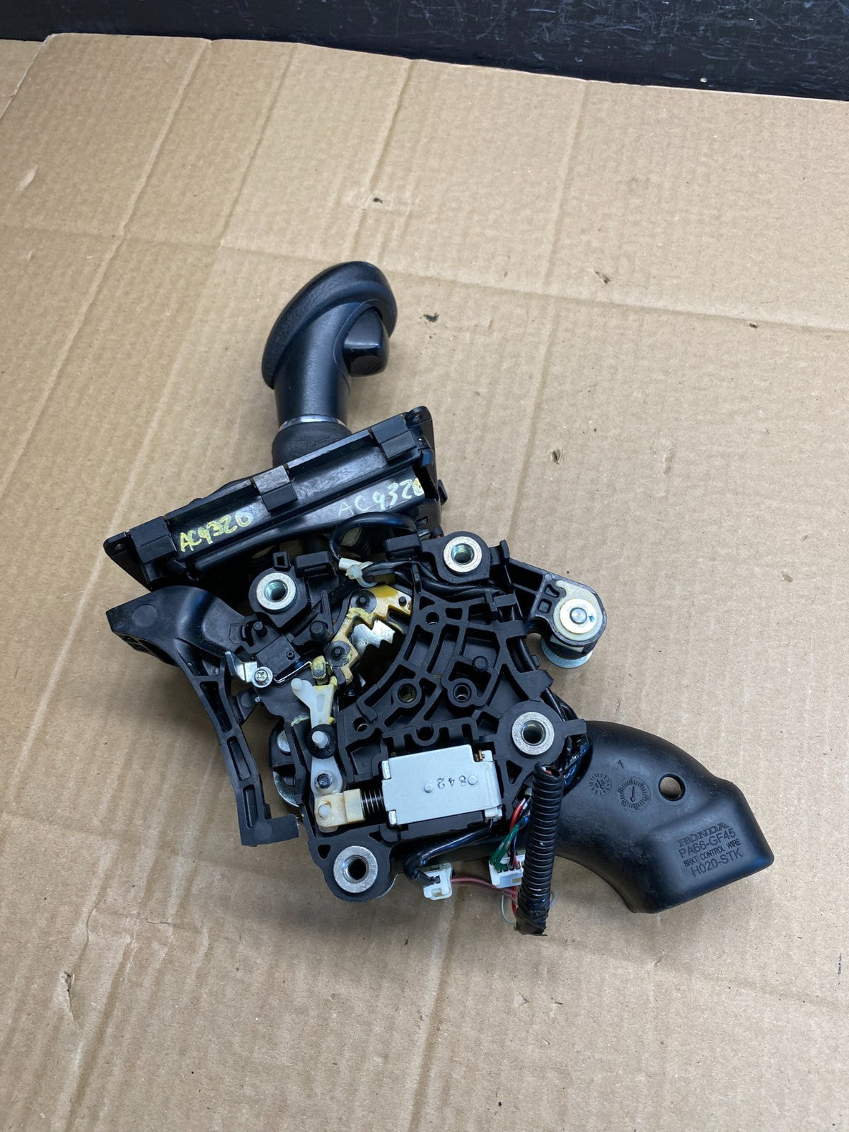 2010 to 2012 Acura RDX 2.3L Transmission Shifter Gear Selector AC93201