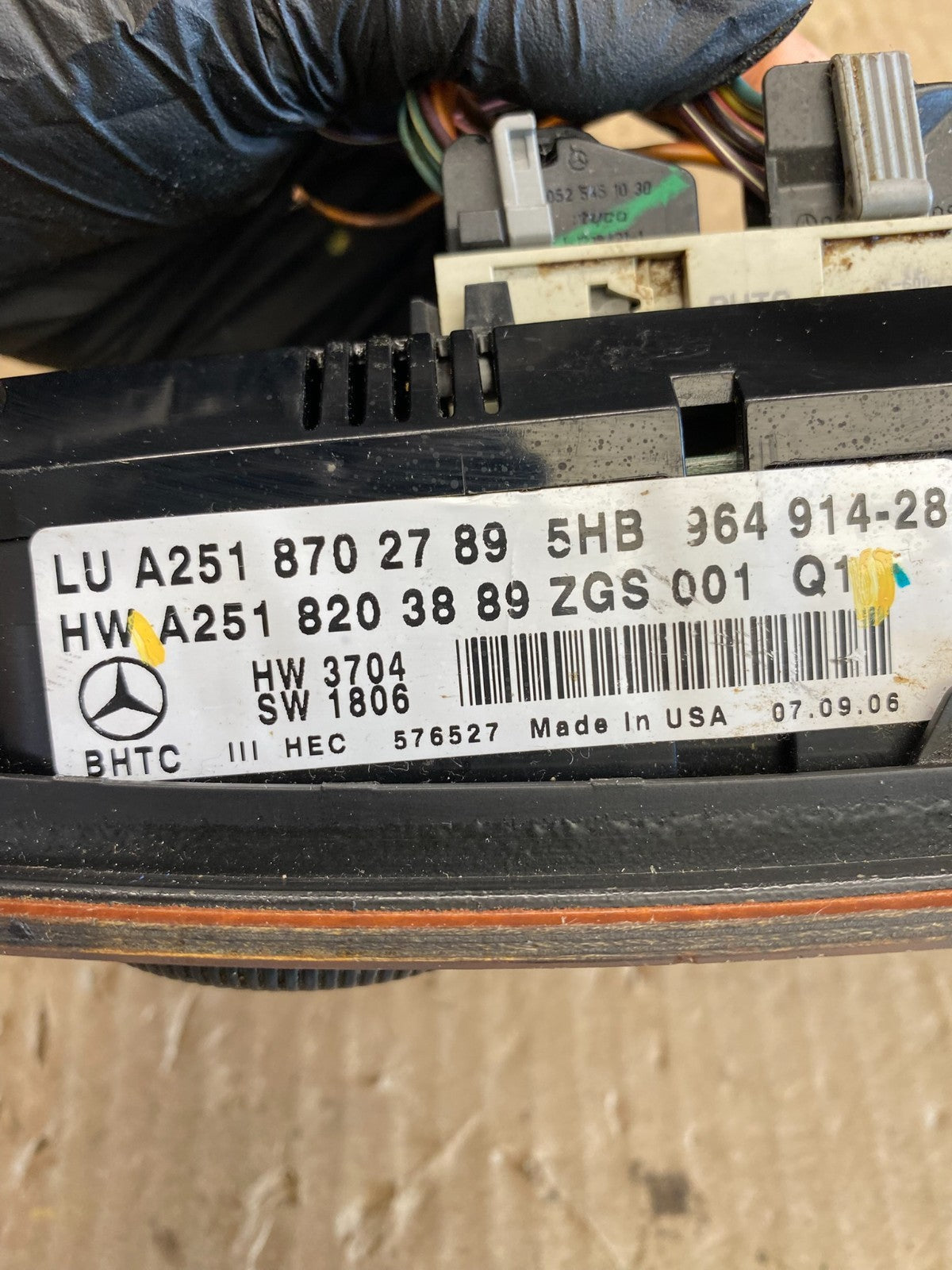 2006 to 2010 Mercedes W251 R350 AC Temp Heater Climate Control AC6430 DG5