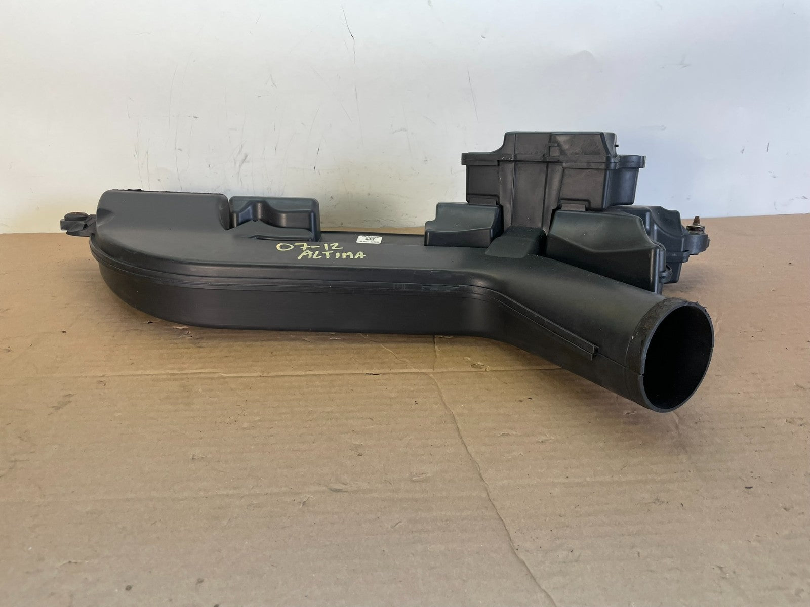 2007 to 2013 Nissan Altima 2.5L Air Duct Tube Resonator 16554-JA000 OE AG9953 DG3