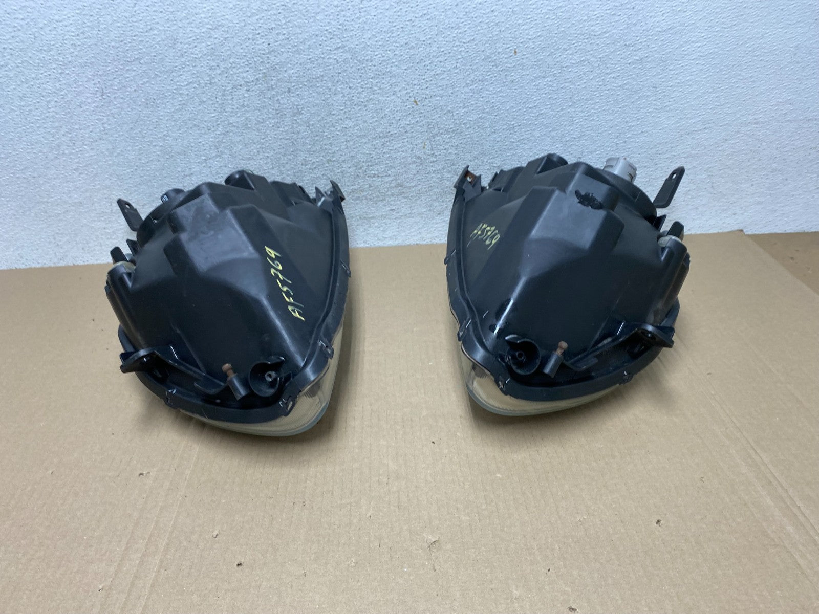 2004 - 2009 Mitsubishi Galant Left+Right Headlights Halogen AF5769 DW10