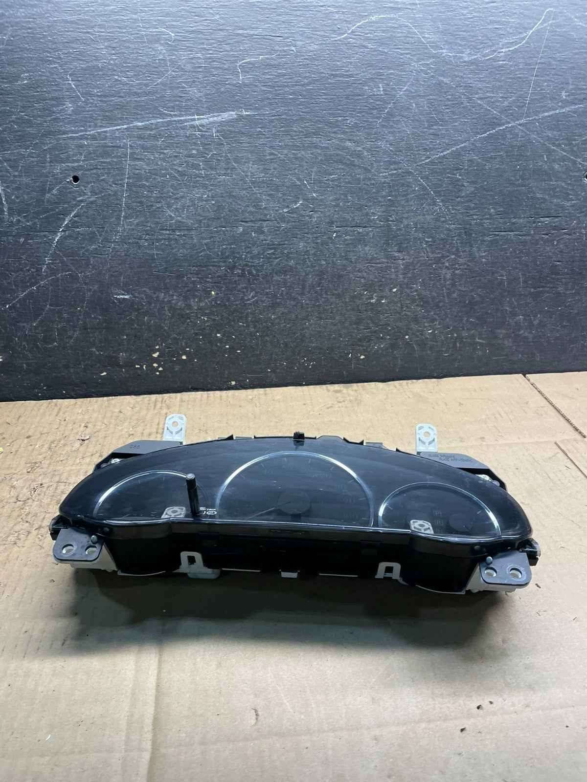 2006  Toyota Sienna Speedometer Cluster Gauge w7070 DG1