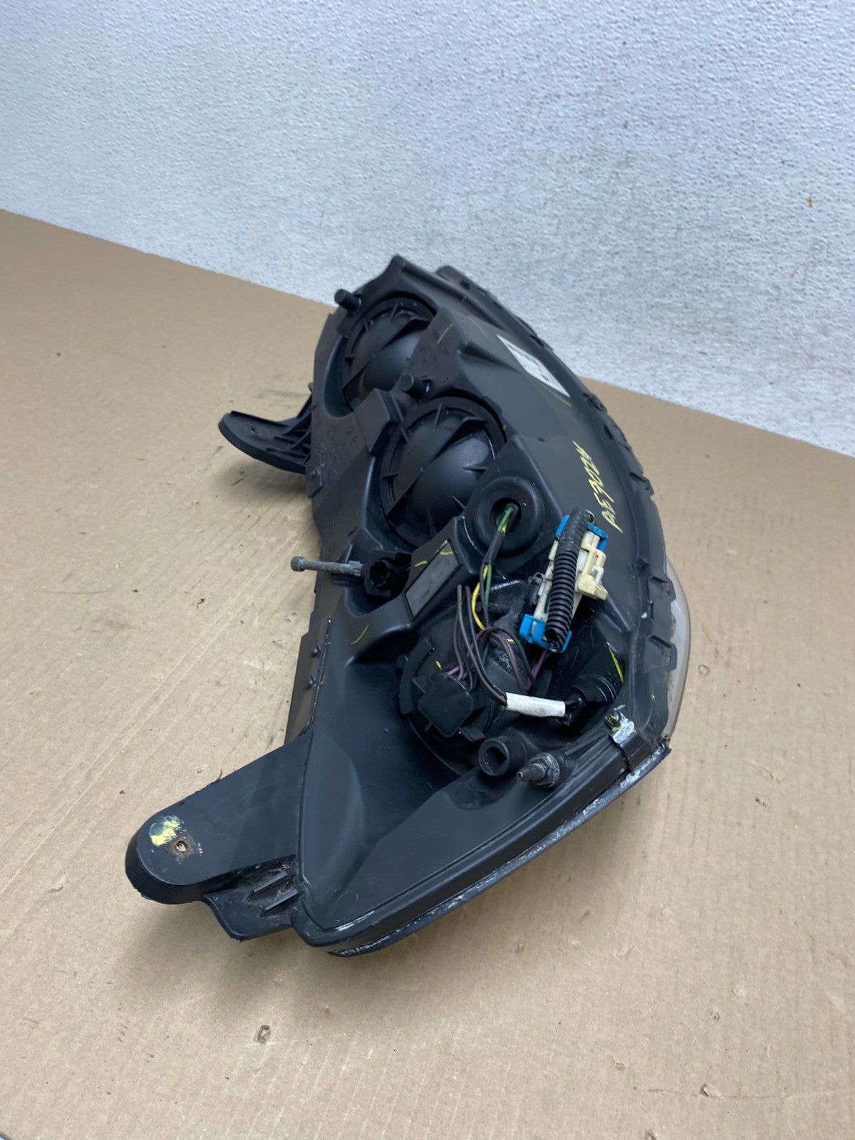 2005 to 2009 Pontiac G6 Headlight Left Driver LH Side Halogen AE7024 DW8