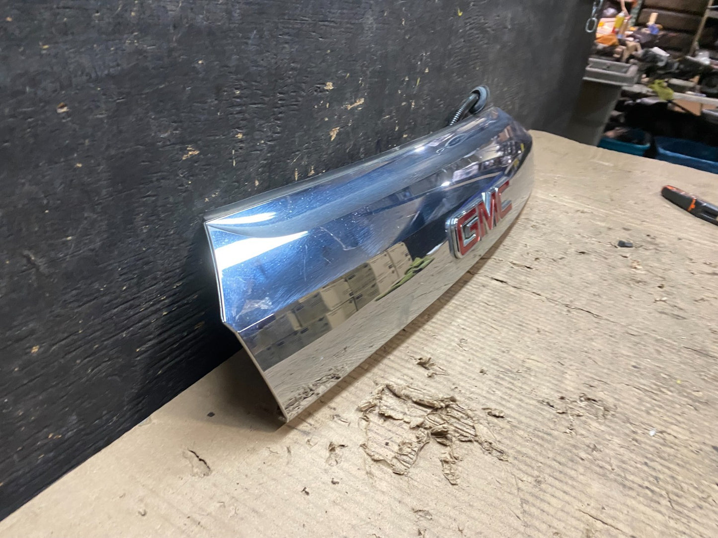 2010-2015 Gmc Terrain Lift Gate Handle Trim Back Up Camera 20881057 V4400 DG2