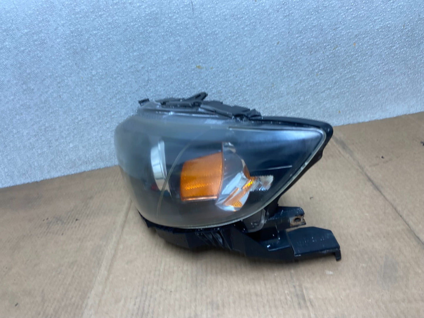 2008 to 2011 Subaru Impreza Left Driver LH Side Halogen Headlight Oem AA5296 DW1