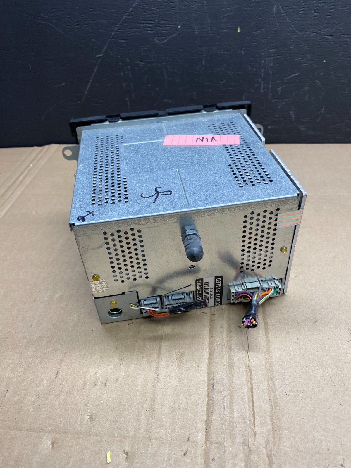 2005 to 2007 Ford Five Hundred Montego Radio CD Player OEM ab8735 DG4