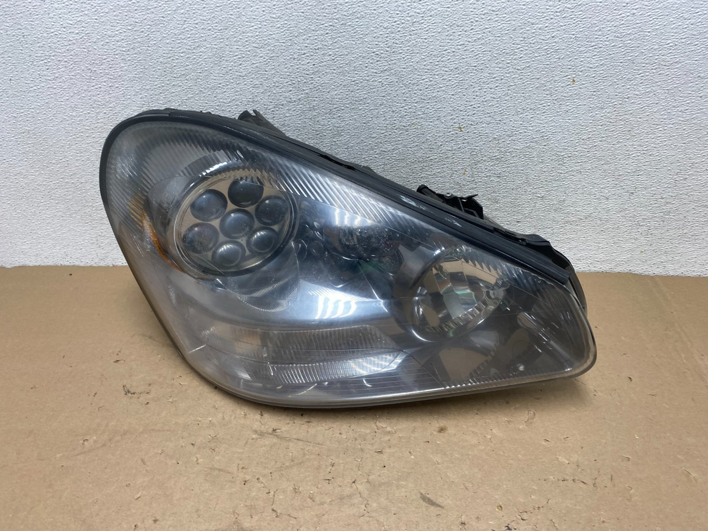 2002 to 2004 Infiniti Q45 Passenger Right Side RH Xenon HID Headlight AG4296 DG0