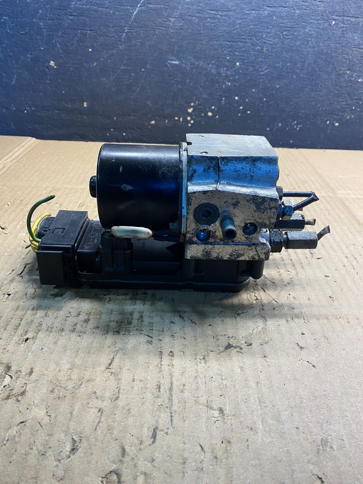 2003 2007 Ford E250 E350 Anti-Lock ABS Antilock Brake Pump ab2786 DG2