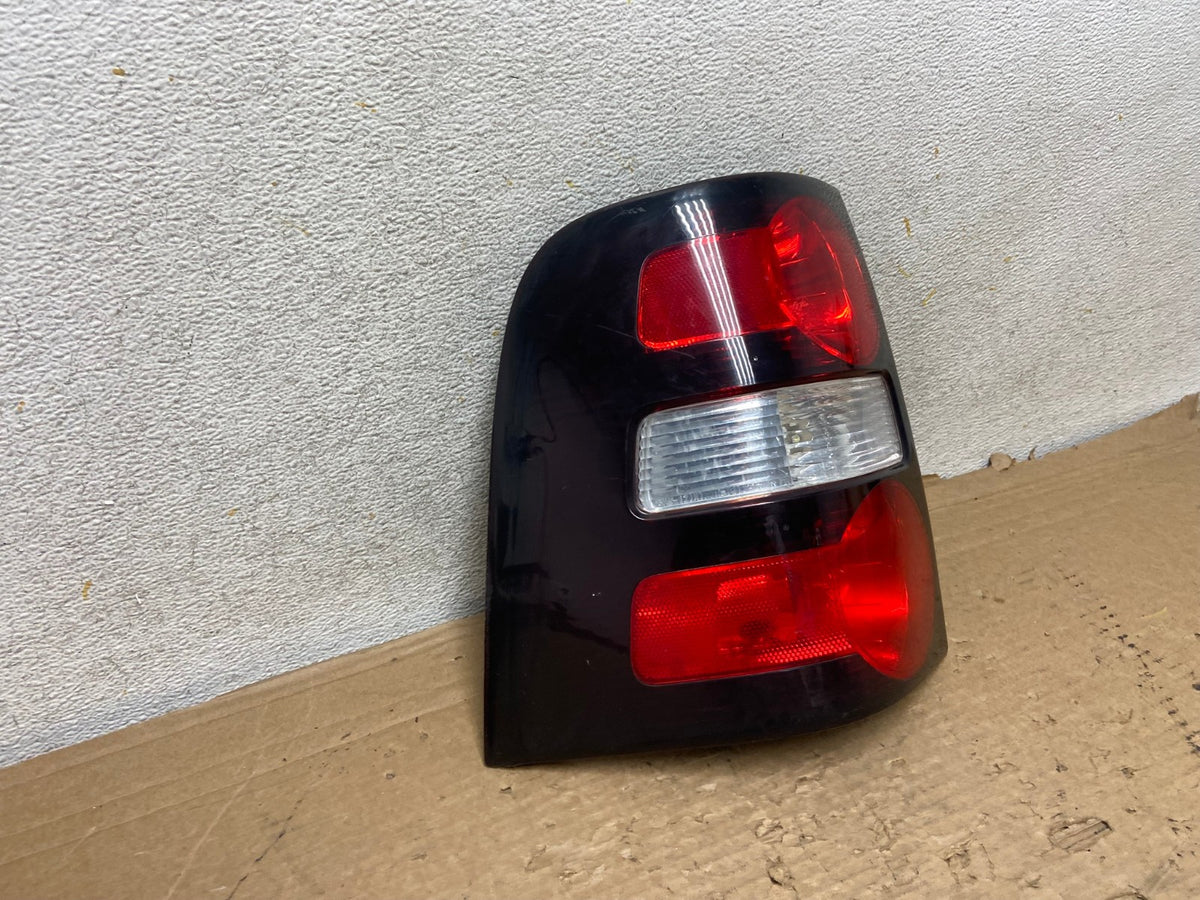 2006 to 2010 Ford Explorer Left Driver Lh Side Tail light AH9200 LK1