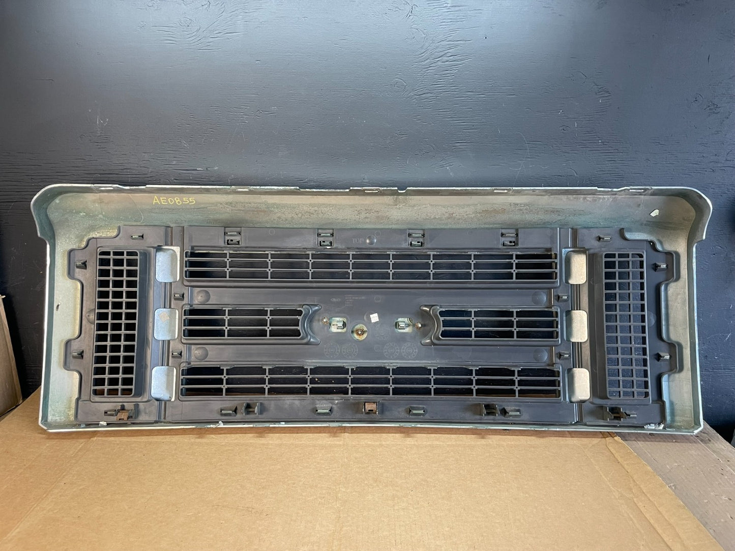2008-2014 Ford Econoline E150 E250 Front Upper Chrome Grill Grille ae0855 DG5
