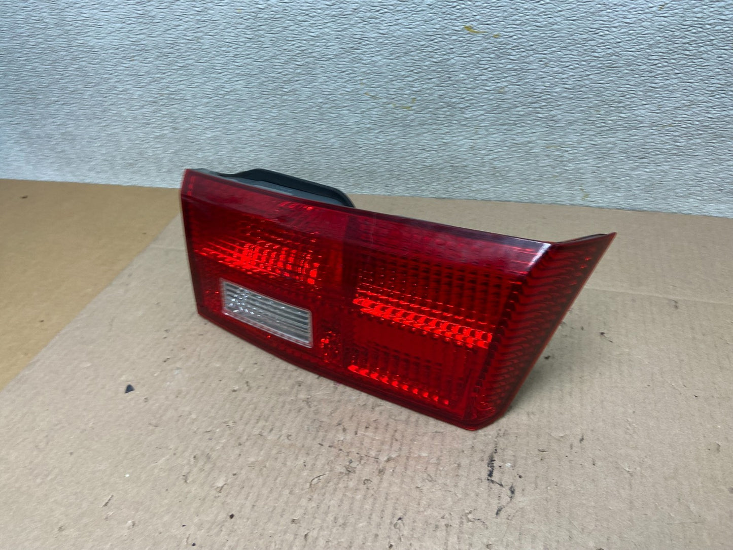 2005 Honda Accord Left Side Driver Lh Inner Trunk Lid Tail Light OEM Z4025 DW1