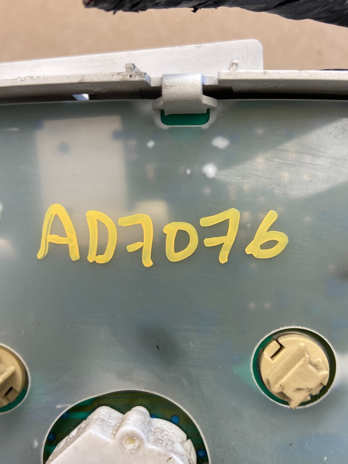 2004 to 2007 Ford E150 E250 E350 Gauge Speedometer Cluster ad7076 DG7